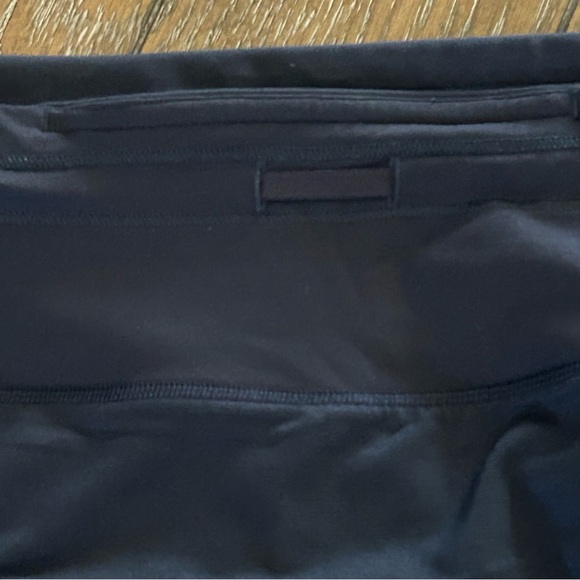 Lululemon Run Times Short II *4" Shadow / Midnight Blue Size 8 - Picture 6 of 10